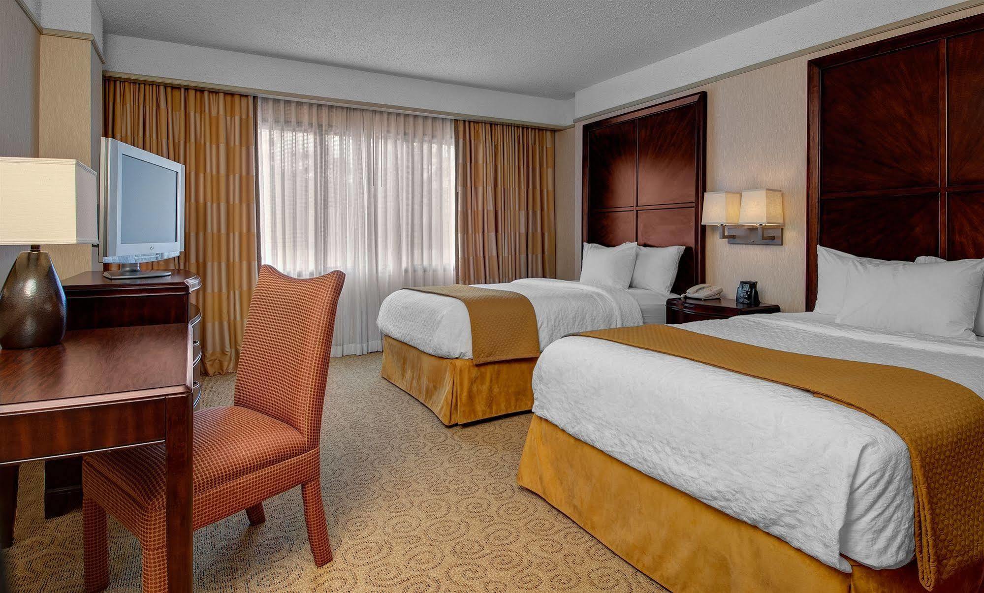 Embassy Suites By Hilton Atlanta Galleria Smyrna Exterior foto